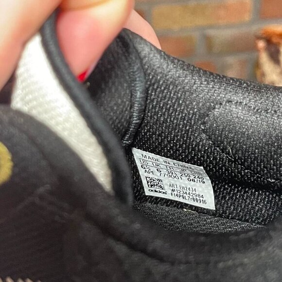 Adidas Don Issue 1 - Picture 8 of 8